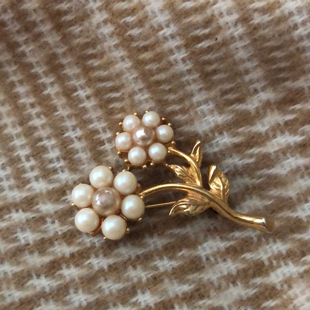 Gold & Pearl Brooch